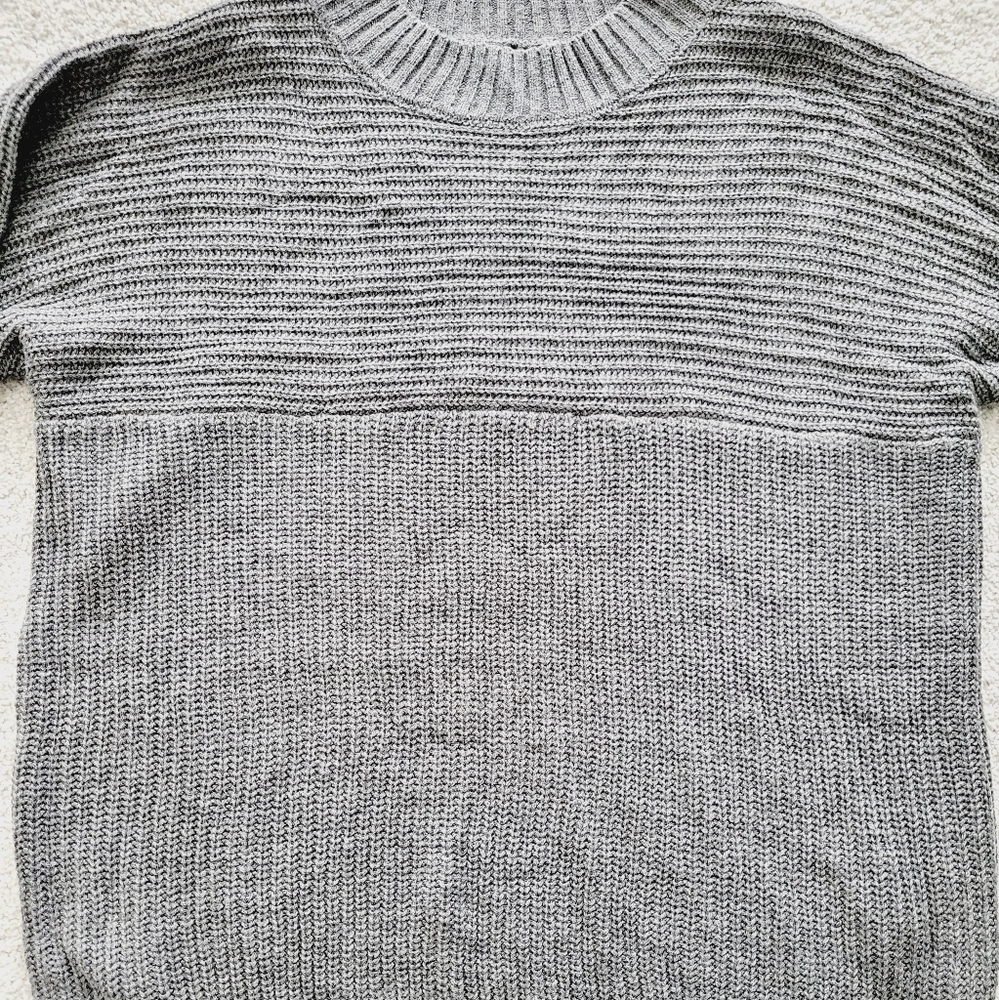 ✨SHEIN Essnce Solid Batwing Sleeve Sweater✨ - Picture 2 of 5